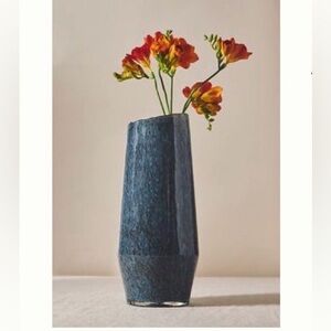 Anthropologie Nemo Hurricane vase